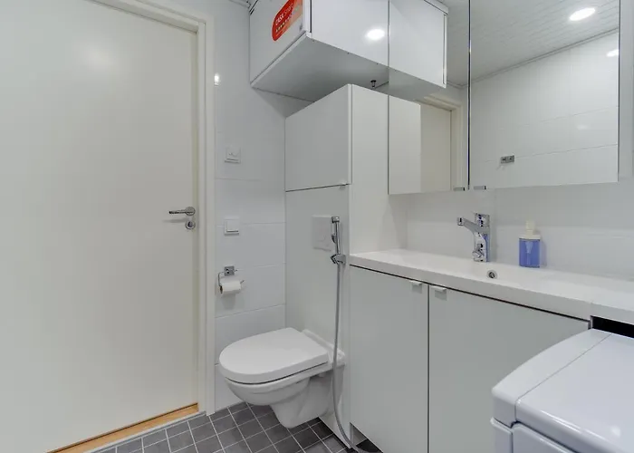 Spot - Turun Satama *